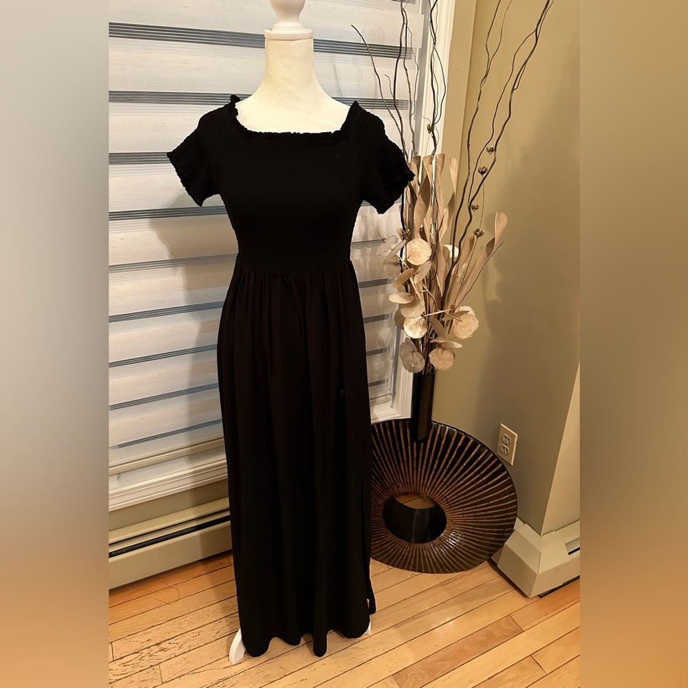 Pink Rose black maxi dress with side slits is new with tag size medium